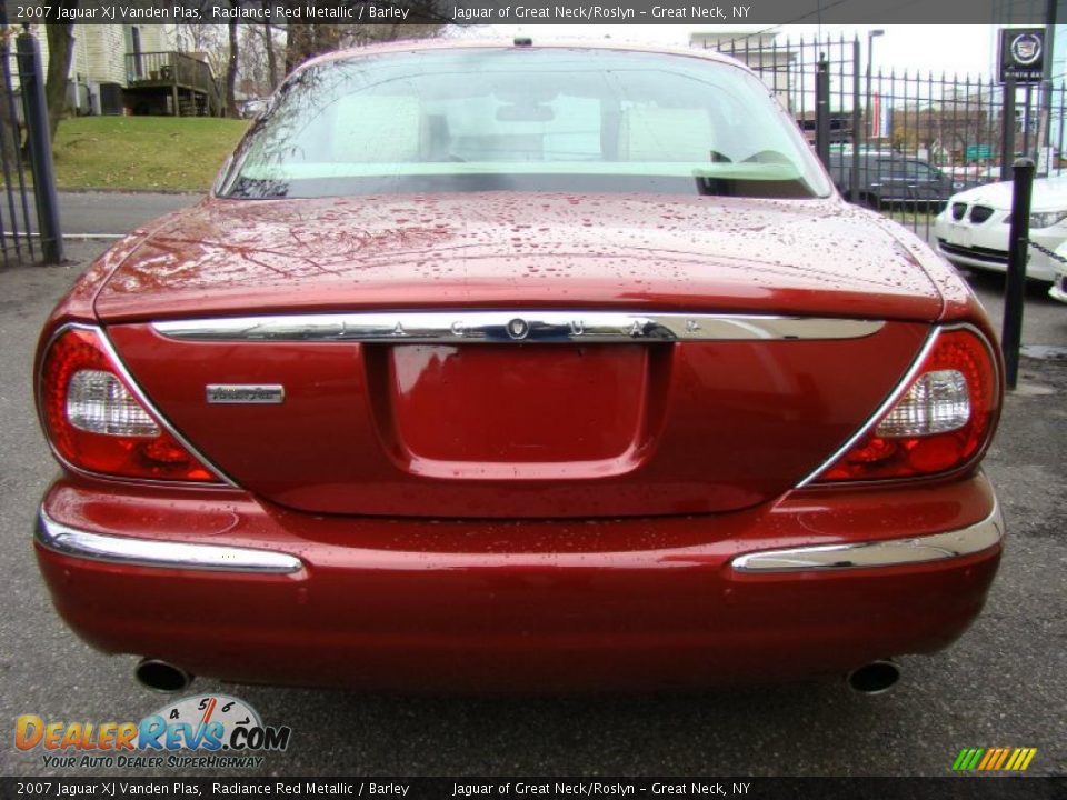 2007 Jaguar XJ Vanden Plas Radiance Red Metallic / Barley Photo #5