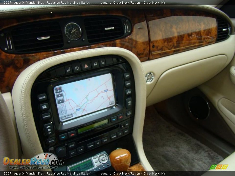 2007 Jaguar XJ Vanden Plas Radiance Red Metallic / Barley Photo #19