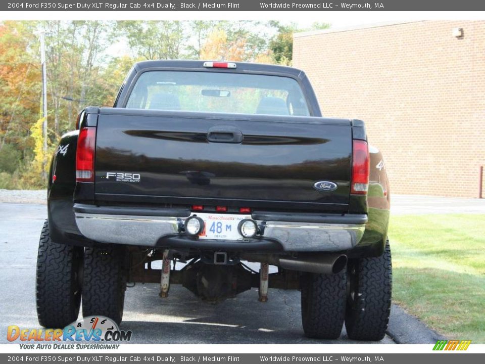 2004 Ford F350 Super Duty XLT Regular Cab 4x4 Dually Black / Medium Flint Photo #7