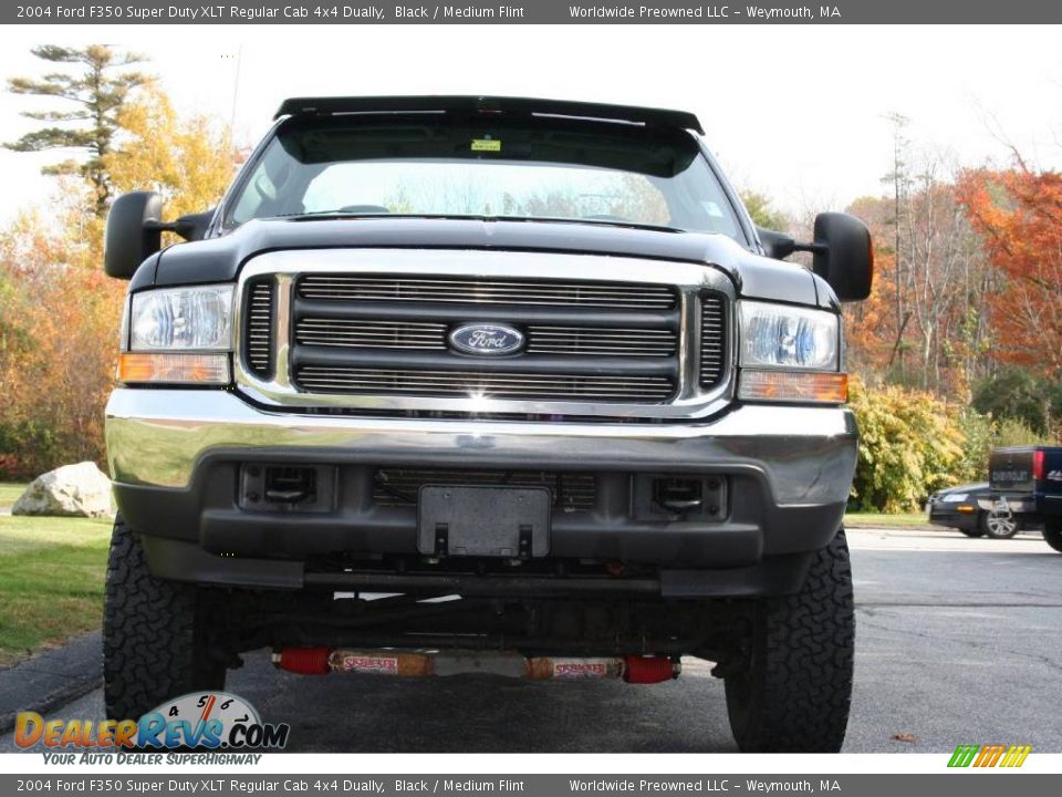 2004 Ford F350 Super Duty XLT Regular Cab 4x4 Dually Black / Medium Flint Photo #14