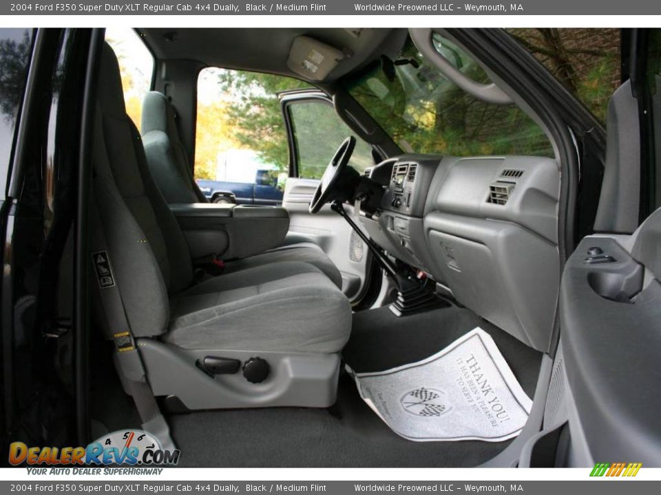 Medium Flint Interior - 2004 Ford F350 Super Duty XLT Regular Cab 4x4 Dually Photo #22