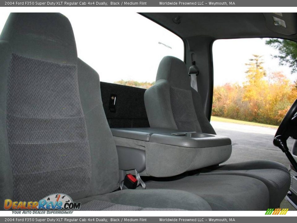 Medium Flint Interior - 2004 Ford F350 Super Duty XLT Regular Cab 4x4 Dually Photo #24