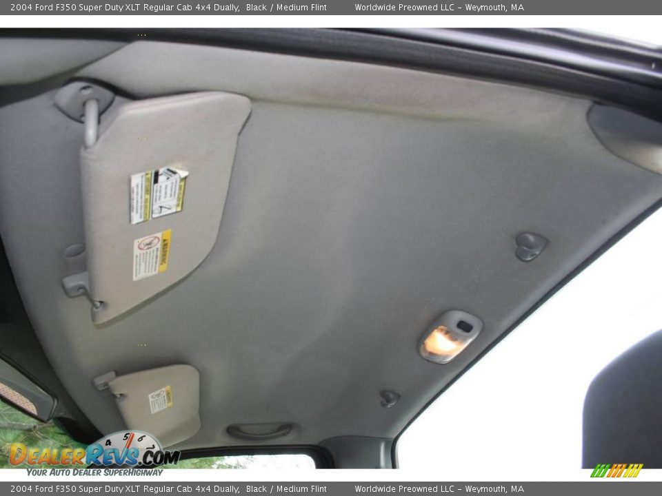 Medium Flint Interior - 2004 Ford F350 Super Duty XLT Regular Cab 4x4 Dually Photo #29