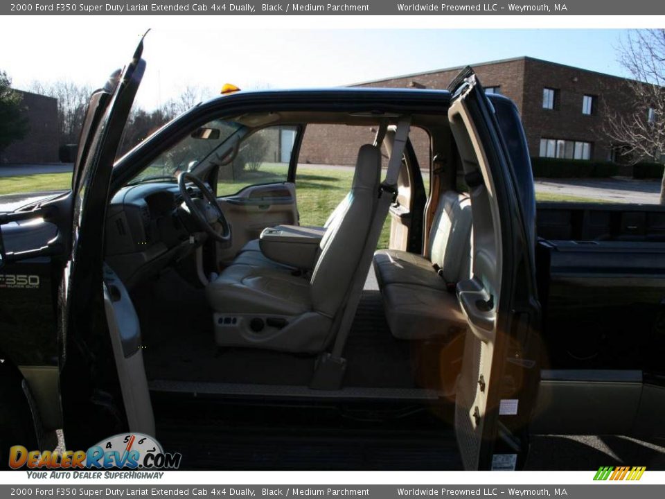 2000 Ford F350 Super Duty Lariat Extended Cab 4x4 Dually Black / Medium Parchment Photo #12