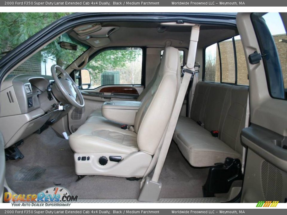 Medium Parchment Interior - 2000 Ford F350 Super Duty Lariat Extended Cab 4x4 Dually Photo #15