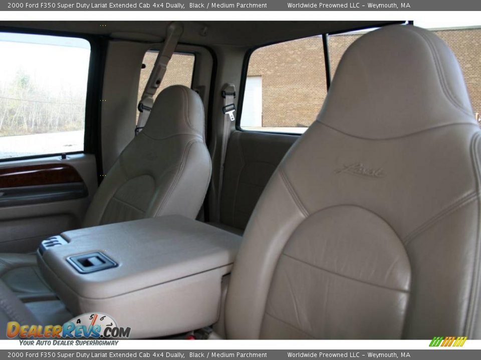 Medium Parchment Interior - 2000 Ford F350 Super Duty Lariat Extended Cab 4x4 Dually Photo #18