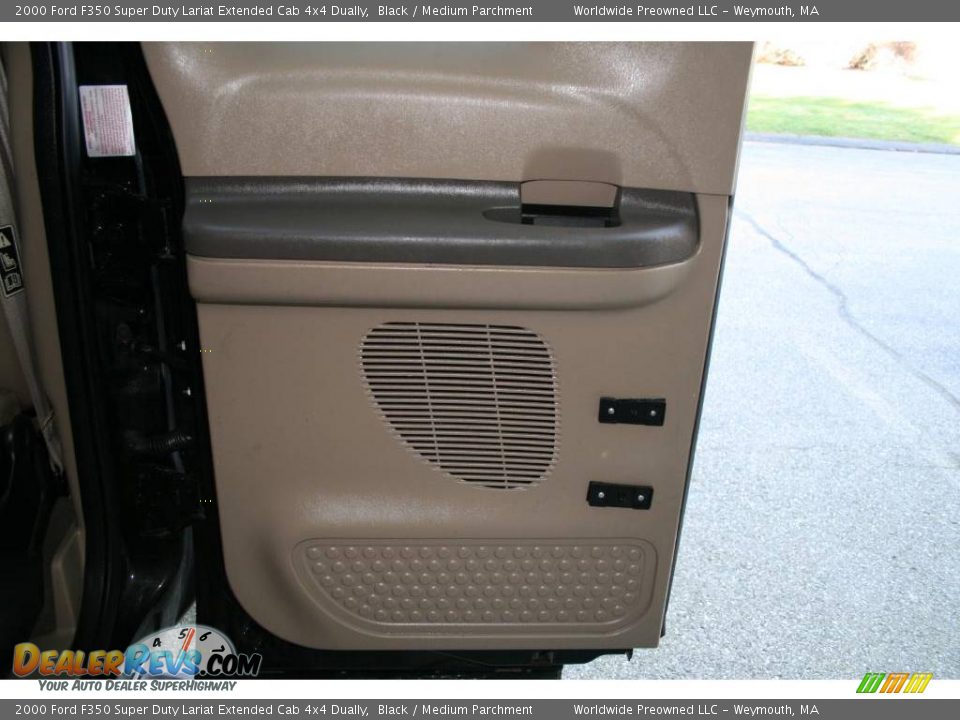 2000 Ford F350 Super Duty Lariat Extended Cab 4x4 Dually Black / Medium Parchment Photo #24