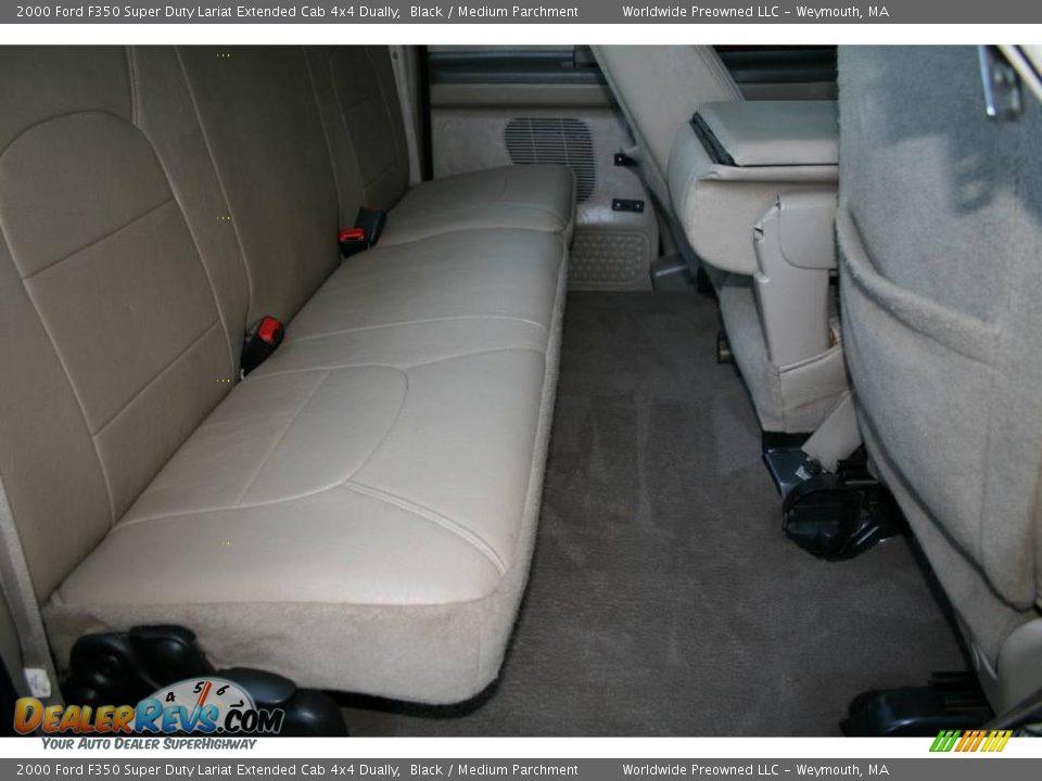 2000 Ford F350 Super Duty Lariat Extended Cab 4x4 Dually Black / Medium Parchment Photo #32