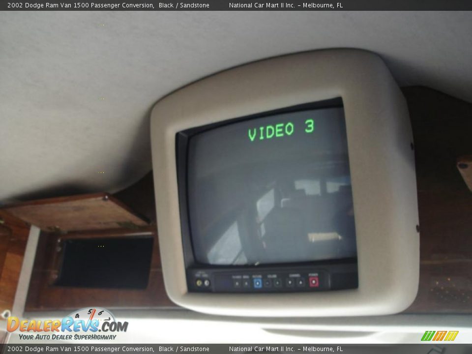 2002 Dodge Ram Van 1500 Passenger Conversion Black / Sandstone Photo #8