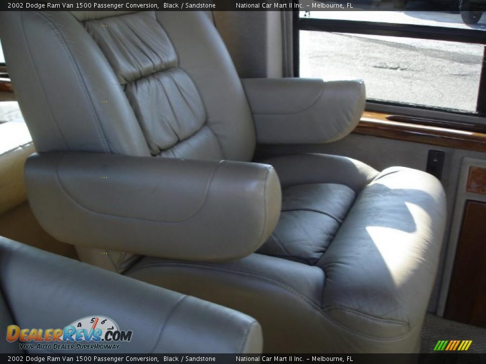 2002 Dodge Ram Van 1500 Passenger Conversion Black / Sandstone Photo #11