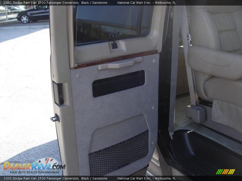 2002 Dodge Ram Van 1500 Passenger Conversion Black / Sandstone Photo #17