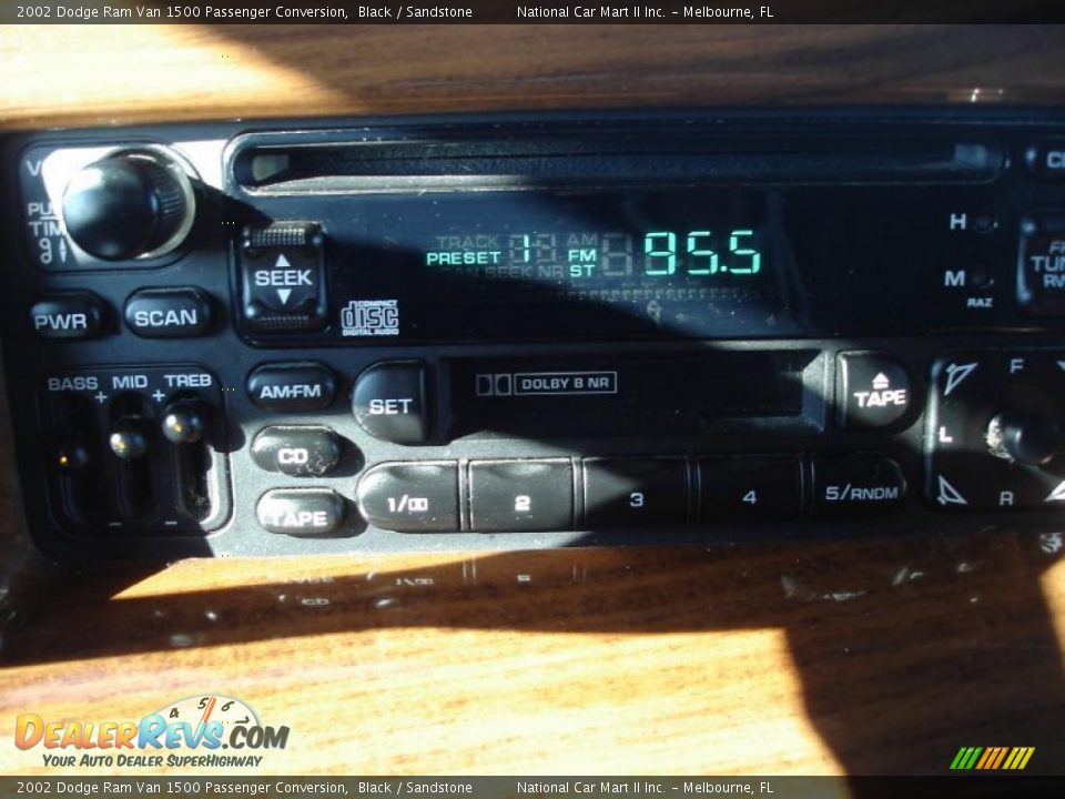 2002 Dodge Ram Van 1500 Passenger Conversion Black / Sandstone Photo #24