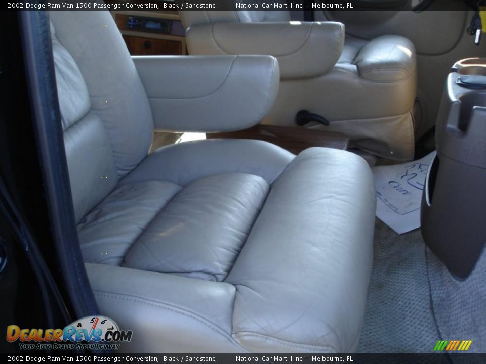 2002 Dodge Ram Van 1500 Passenger Conversion Black / Sandstone Photo #29