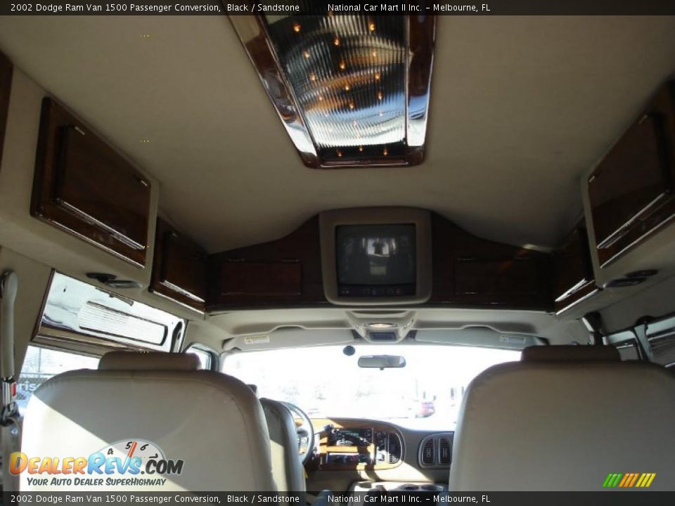2002 Dodge Ram Van 1500 Passenger Conversion Black / Sandstone Photo #33