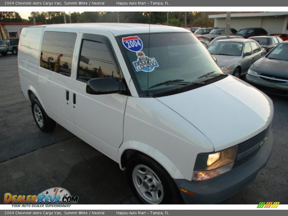 2004 Chevrolet Astro Cargo Van Summit White / Neutral Photo #5