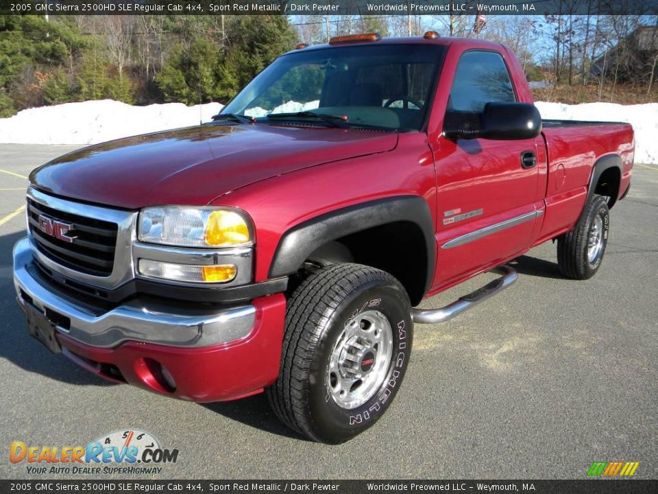 2005 GMC Sierra 2500HD SLE Regular Cab 4x4 Sport Red Metallic / Dark Pewter Photo #4