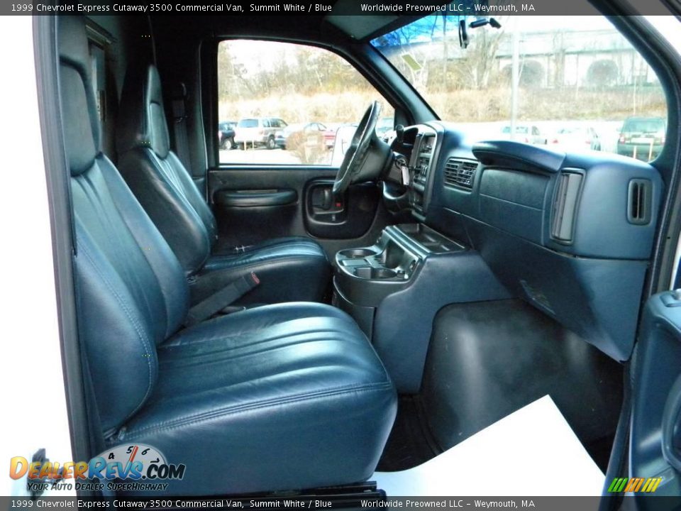 1999 Chevrolet Express Cutaway 3500 Commercial Van Summit White / Blue Photo #26