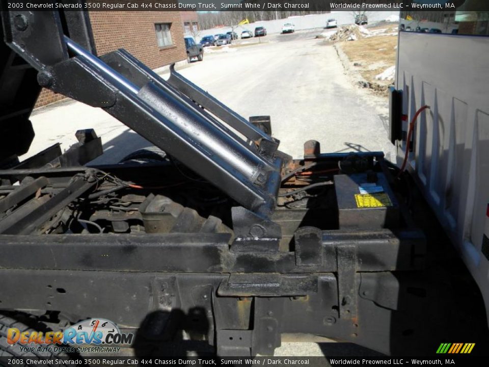 2003 Chevrolet Silverado 3500 Regular Cab 4x4 Chassis Dump Truck Summit White / Dark Charcoal Photo #32