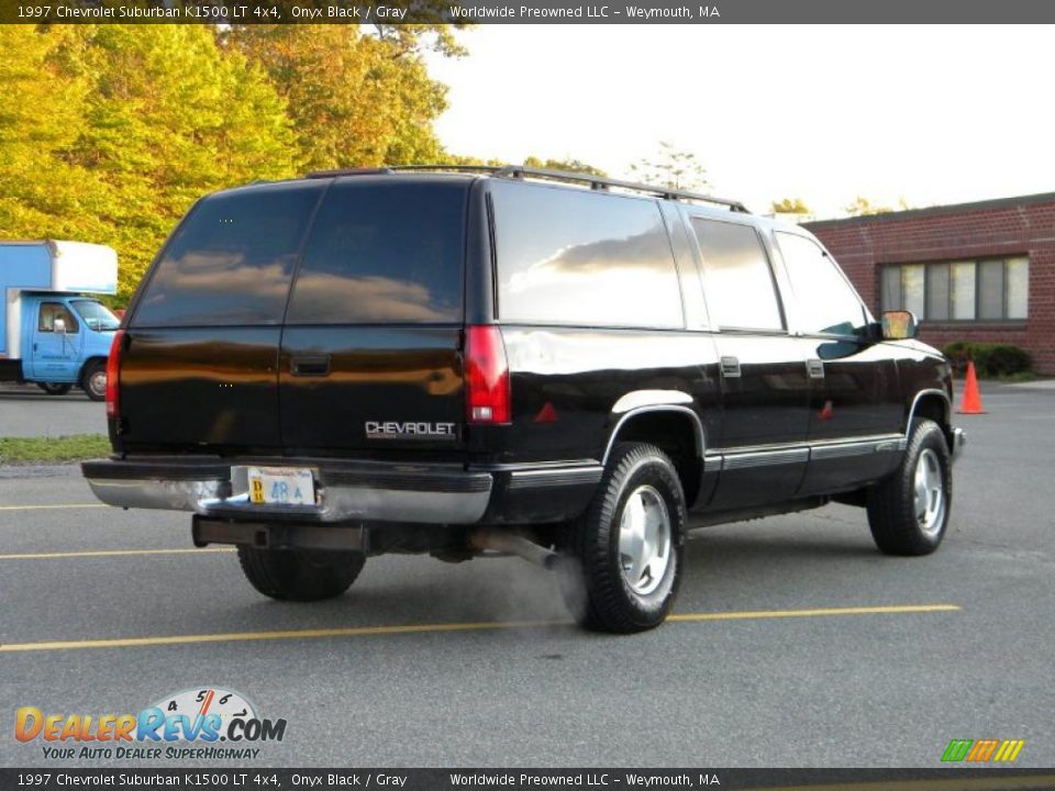 1997 Chevrolet Suburban K1500 LT 4x4 Onyx Black / Gray Photo #7