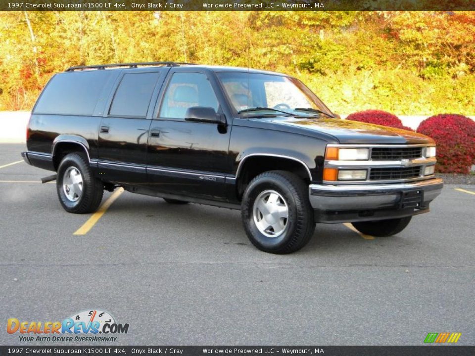 1997 Chevrolet Suburban K1500 LT 4x4 Onyx Black / Gray Photo #11