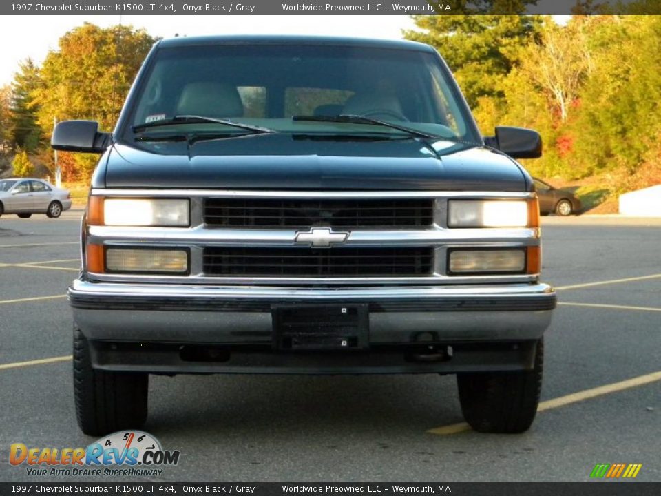 1997 Chevrolet Suburban K1500 LT 4x4 Onyx Black / Gray Photo #13