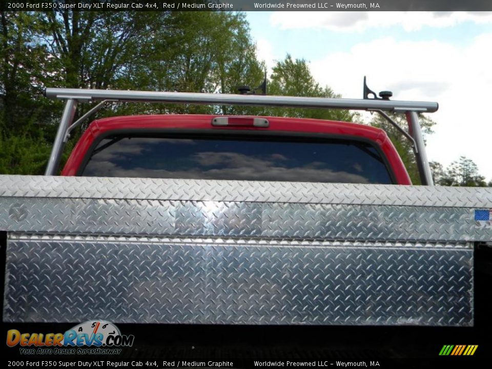 2000 Ford F350 Super Duty XLT Regular Cab 4x4 Red / Medium Graphite Photo #26