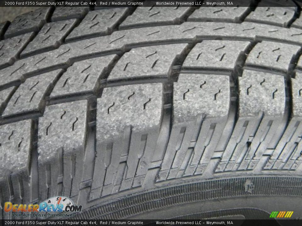 2000 Ford F350 Super Duty XLT Regular Cab 4x4 Red / Medium Graphite Photo #36