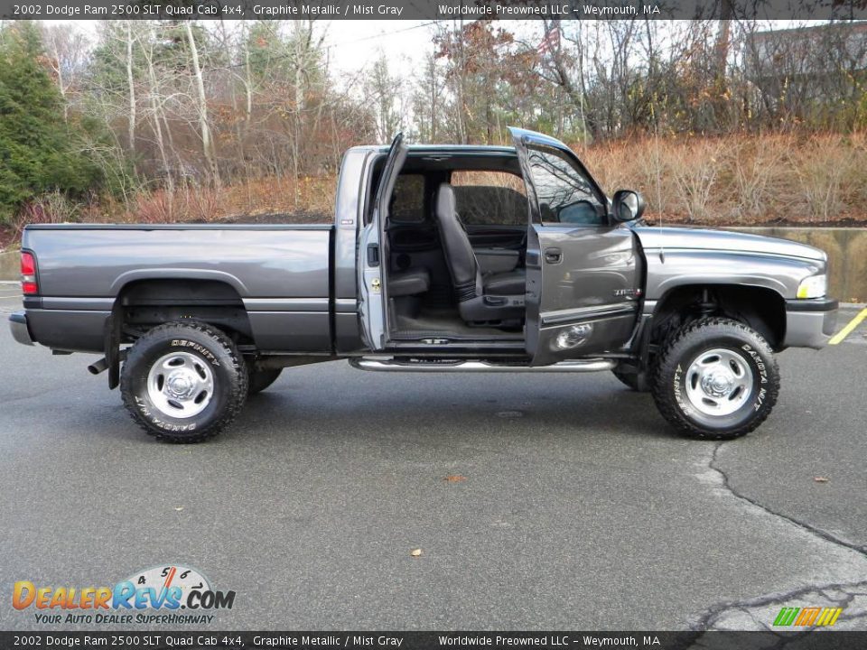 2002 Dodge Ram 2500 SLT Quad Cab 4x4 Graphite Metallic / Mist Gray Photo #8