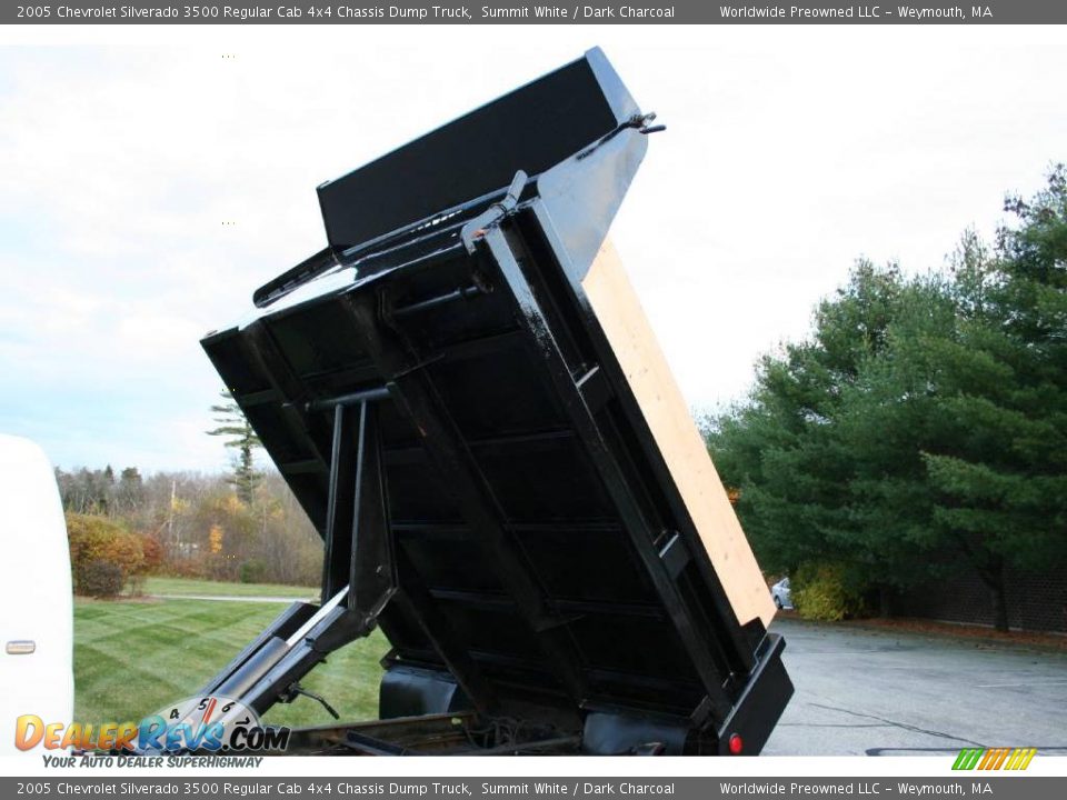 2005 Chevrolet Silverado 3500 Regular Cab 4x4 Chassis Dump Truck Summit White / Dark Charcoal Photo #29
