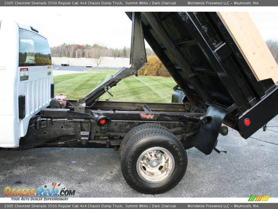 2005 Chevrolet Silverado 3500 Regular Cab 4x4 Chassis Dump Truck Summit White / Dark Charcoal Photo #30