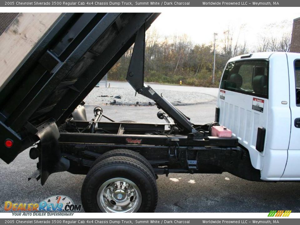 2005 Chevrolet Silverado 3500 Regular Cab 4x4 Chassis Dump Truck Summit White / Dark Charcoal Photo #31