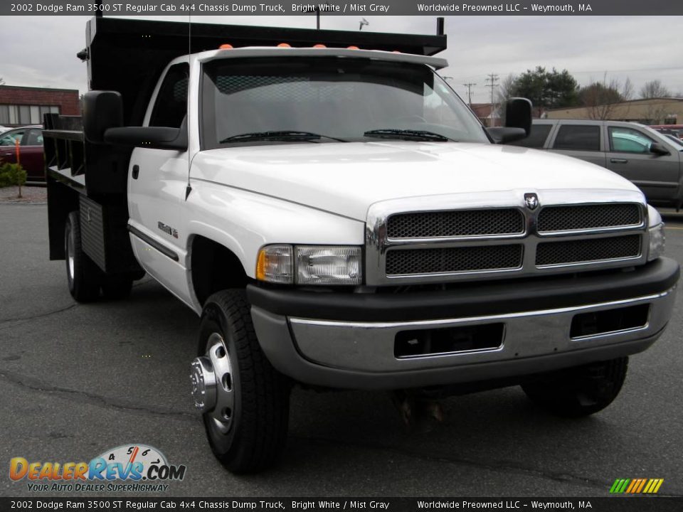 2002 Dodge Ram 3500 ST Regular Cab 4x4 Chassis Dump Truck Bright White / Mist Gray Photo #8