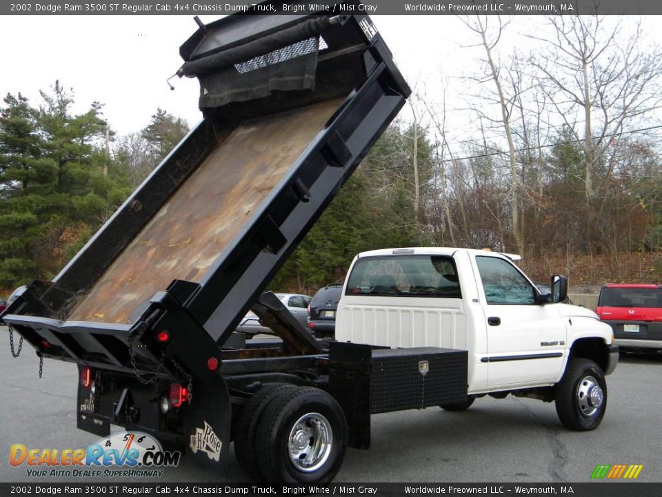 2002 Dodge Ram 3500 ST Regular Cab 4x4 Chassis Dump Truck Bright White / Mist Gray Photo #14