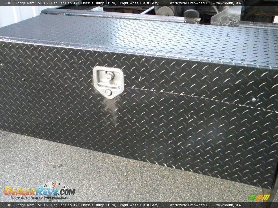 2002 Dodge Ram 3500 ST Regular Cab 4x4 Chassis Dump Truck Bright White / Mist Gray Photo #19