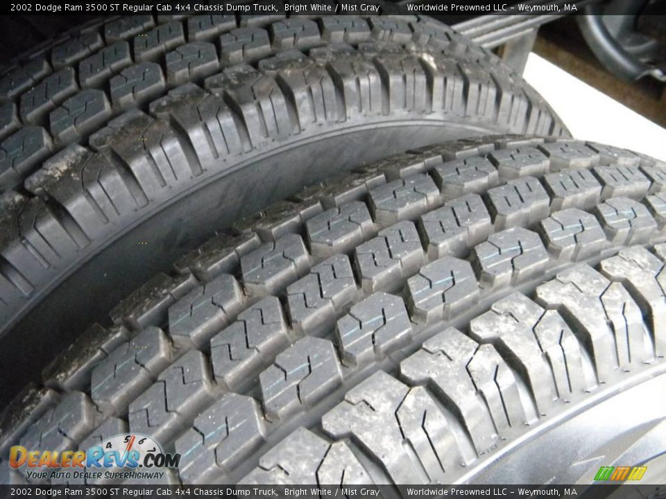 2002 Dodge Ram 3500 ST Regular Cab 4x4 Chassis Dump Truck Bright White / Mist Gray Photo #24