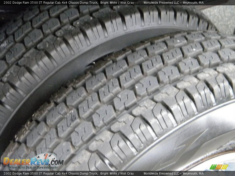 2002 Dodge Ram 3500 ST Regular Cab 4x4 Chassis Dump Truck Bright White / Mist Gray Photo #26