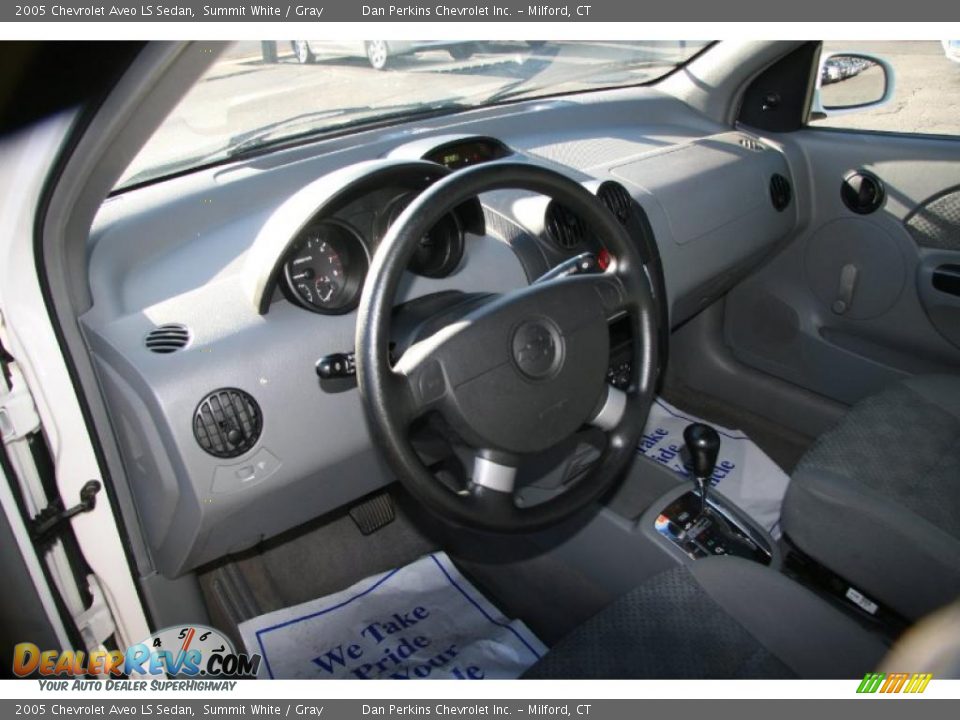 Gray Interior - 2005 Chevrolet Aveo LS Sedan Photo #11