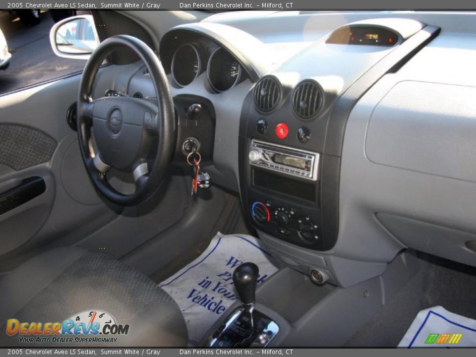 2005 Chevrolet Aveo LS Sedan Summit White / Gray Photo #16
