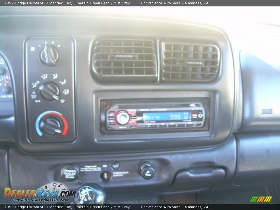 1999 Dodge Dakota SLT Extended Cab Emerald Green Pearl / Mist Gray Photo #14