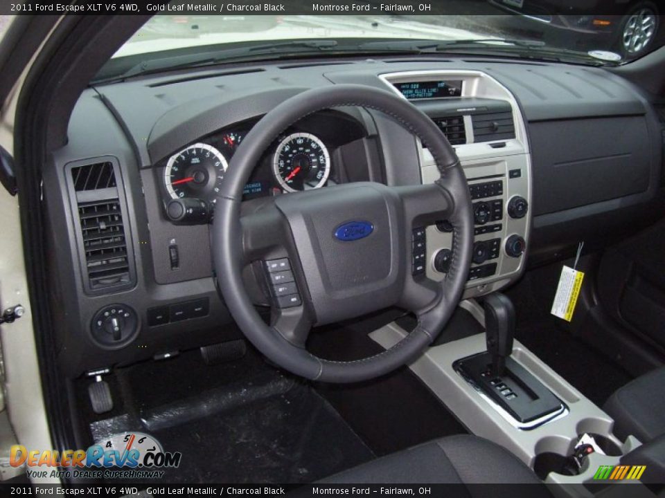 Dashboard of 2011 Ford Escape XLT V6 4WD Photo #17
