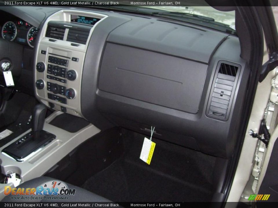 2011 Ford Escape XLT V6 4WD Gold Leaf Metallic / Charcoal Black Photo #21