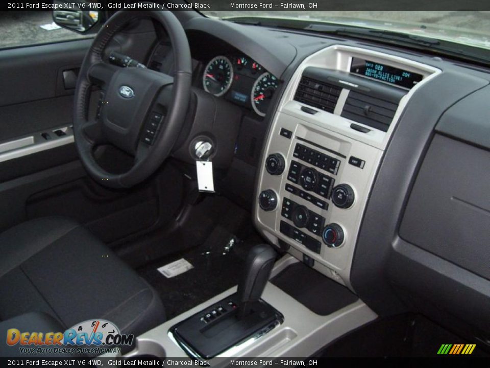 Dashboard of 2011 Ford Escape XLT V6 4WD Photo #22