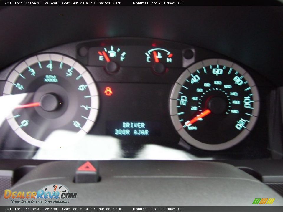 2011 Ford Escape XLT V6 4WD Gold Leaf Metallic / Charcoal Black Photo #24