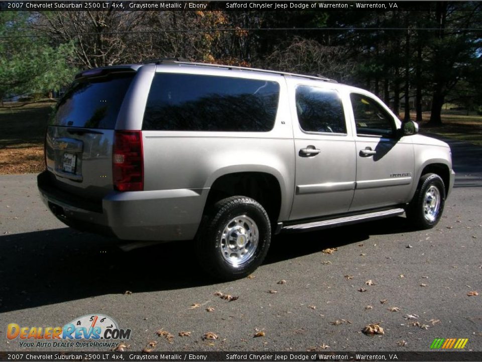 Graystone Metallic 2007 Chevrolet Suburban 2500 LT 4x4 Photo #3