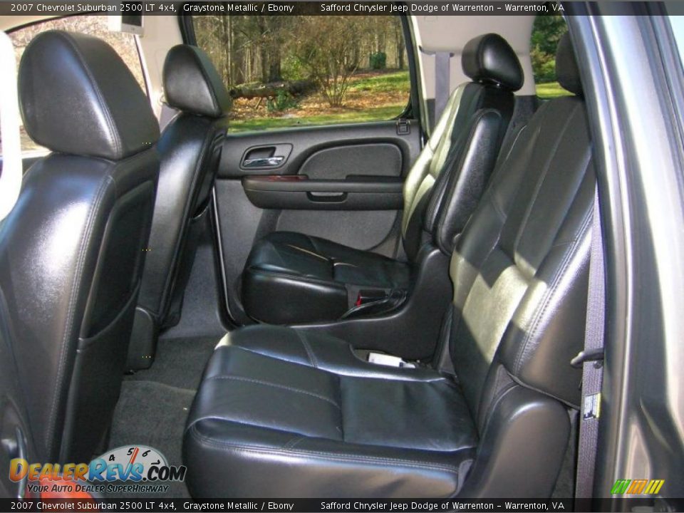 Ebony Interior - 2007 Chevrolet Suburban 2500 LT 4x4 Photo #13