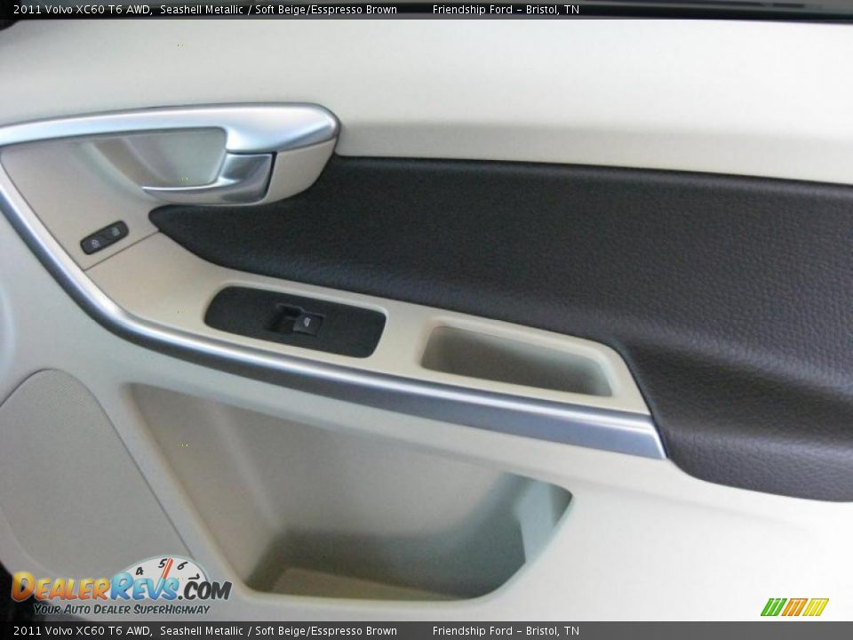 Door Panel of 2011 Volvo XC60 T6 AWD Photo #16