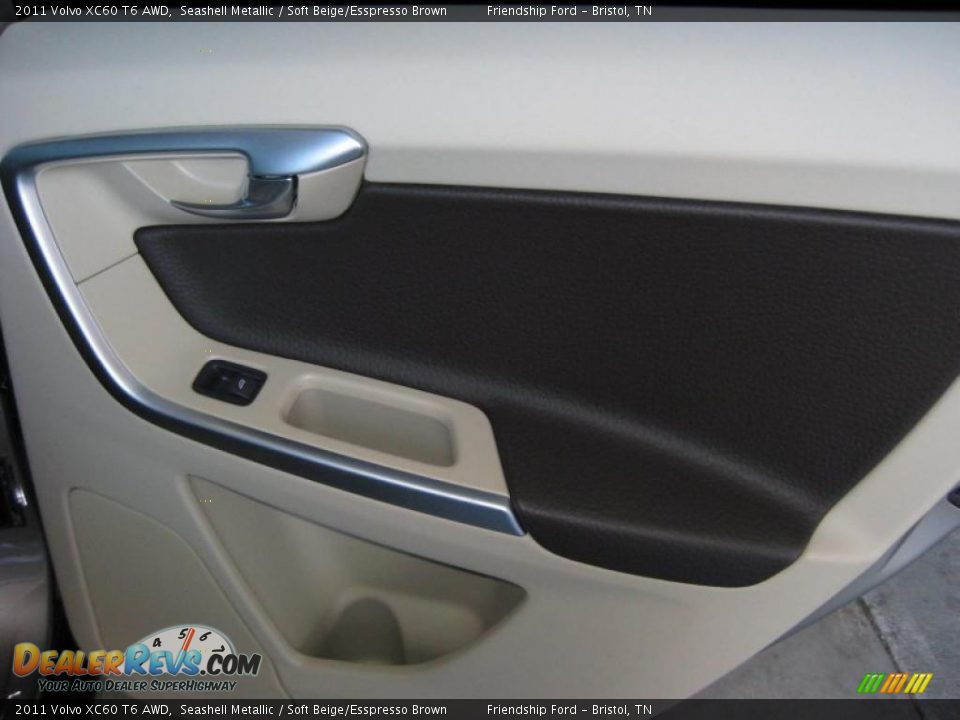 Door Panel of 2011 Volvo XC60 T6 AWD Photo #19