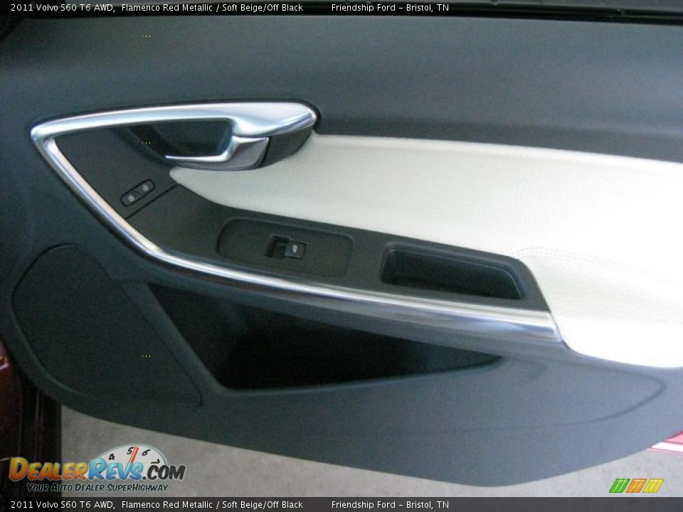 Door Panel of 2011 Volvo S60 T6 AWD Photo #16