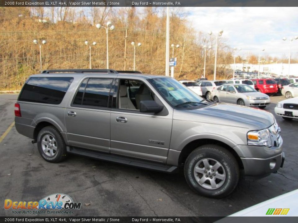Front 3/4 View of 2008 Ford Expedition EL XLT 4x4 Photo #4