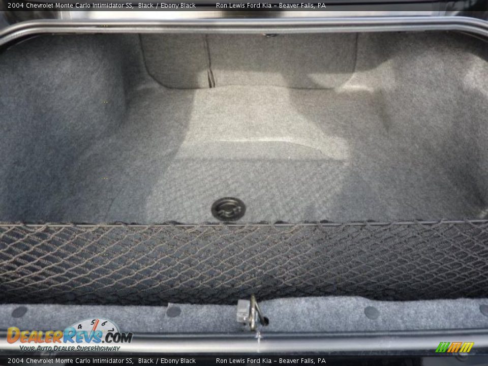 2004 Chevrolet Monte Carlo Intimidator SS Trunk Photo #17
